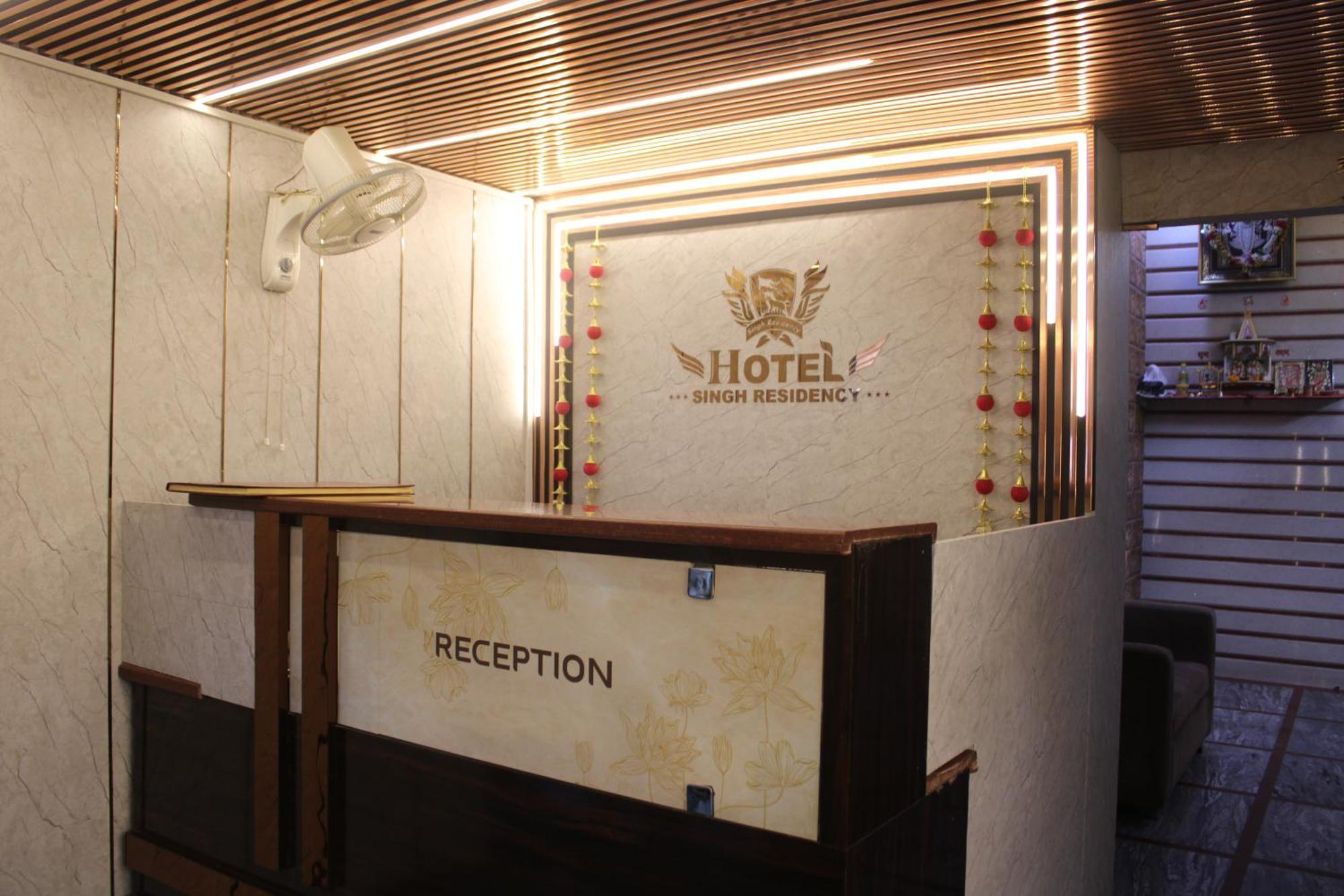 Hotel Singh Residency Varanasi Exterior foto