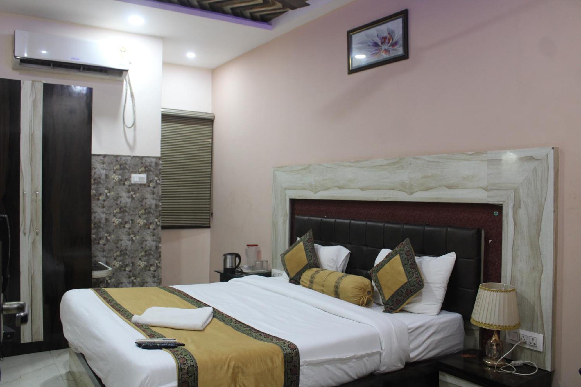 Hotel Singh Residency Varanasi Exterior foto